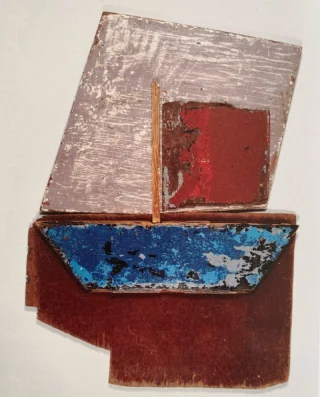 🎨 A/W 2024 colour inspiration.

Margaret Mellis. Driftwood Constructions: Two Boats 1989.

⛵️ Ochre sails on the traditional fishing smack sailing boats.

#margaretmellis #coastalart #eastanglianartists #colourinspiration