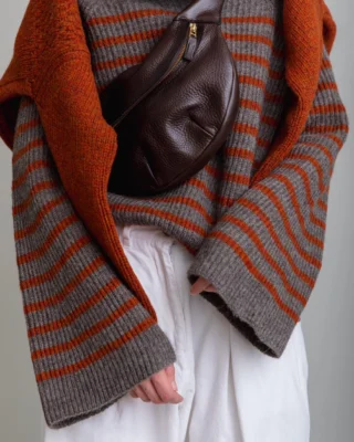 🍂🍁🤎🧡 Autumn textures...

Hannah of @grahamst.fashion is a master at mixing colours and textures.

🧶 Here she has paired the Chibbles stripe in 100% REAL  British and Shetland wools with the Loe Bum Bag by @mhulotaccessories. 

🧡 I love working with other like minded creatives like Hannah, Alex and Anna, it's one of the most rewarding things about running my own, small business.

Later this month (25&26th October) I'll be joining six other small British brands for a very special Great British Makers pop-up hosted by @justine_tabak in Durrants Hotel, Marylebone.

You'll be able to quite literally "shop the outfit” in the sumptuous surroundings of this hidden gem of a hotel.

🤫 I can't wait to share more info with you later this week…

📷 @lal.moons 🙏

#charlknits #everyjumpertellsastory #popup #sweaterweather #autumnstyleinspo #grahamst.fashion #shopindie #britishbrands #shopsmall #femalefounders #sustainablefashion #britishwool #campaignforwool #marylebone #styleatanyage #slowfashion #britishstyle #britishfashion #britknits