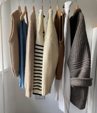 🤍🩵🤎 Fresh colours for early spring.

Discovering subtle changes in the CHARL colour palette with the addition of my new ALMOND shade of natural, undyed alpaca yarn.

It’s a warm neutral which brings out the natural glow in skin tones and looks fresh but not stark when paired with lighter denims, ecru cottons , striped shirting and nautical stripes ⚓️

Available on line now in the SALTER TANK and CARDI while stocks last 🚀

#charlknits #everyjumpertellsastory #newcolour #newcolourpalette #springcolours #alpaca #sustainableknitwear #naturalshades #agelessstyle #wardrobeclaasics #cardigan #tanktop #springwardrobe #wardrobeinspo