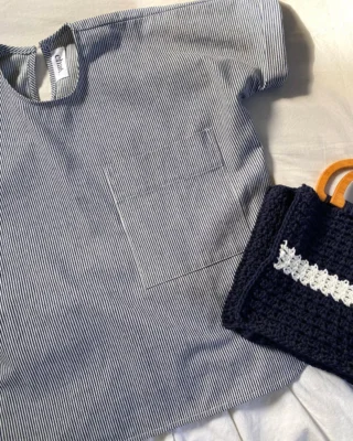 💙🤍 The simplicity of navy and white…

⚓️The maritime classic that never goes out of style.

🌊 If you’re going anywhere near the coast this summer, be sure to pack some! 

👜 Hand crochet bag by @la_tessenda_nadiacaselli a hand weaver I discovered last summer in Luca.

#charlknits #nauticalchic #navyandwhite #nauticalstripes #staycationwardrobe #holidaypacking #britishknits #madeinbritain #britishbrand #heritagestyle #bretonstripes