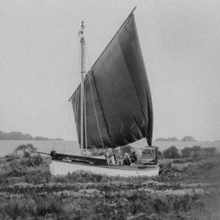 ⛵️Norfolk Sails...

Were the inspiration behind the billowing skirts on my Sailor Stripe dresses.

Proudly made from OEKO-TEX certified cottons and linen in Norfolk by @yarmouth_oilskins 

#madeinbritain #charlknits #summerdress #shirtdress #britishbrand #stripeddress #heritagestyle #britishmanufacturing #sustainablebrands #summerwardrobe #wardrobestaples #buylessbuybetter #shopindie